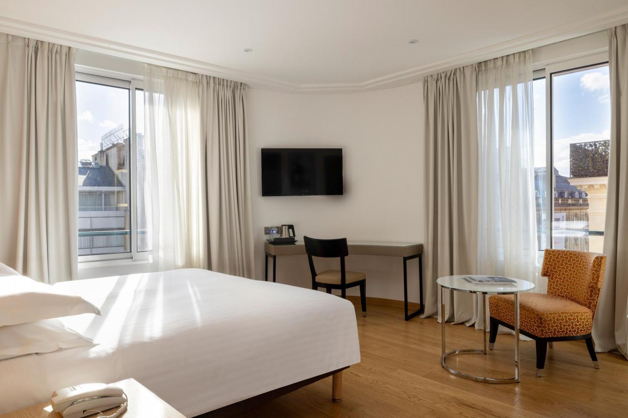 Hotel De Castiglione Paris Exterior photo